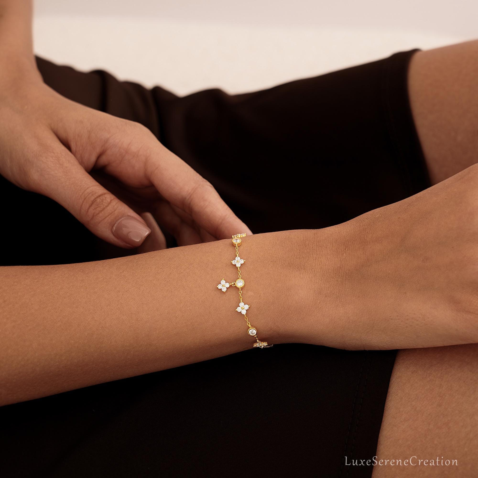 925 Sterling Silver Flowers Diamonds Bracelet Minimalist Diamond 925 Sterling Silver Flowers Diamonds Bracelet Minimalist Diamond